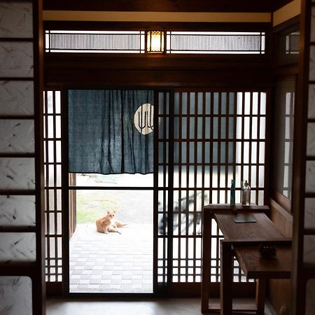 猫と図書館のある宿 草地家 Kusachike Minamiawaji Экстерьер фото