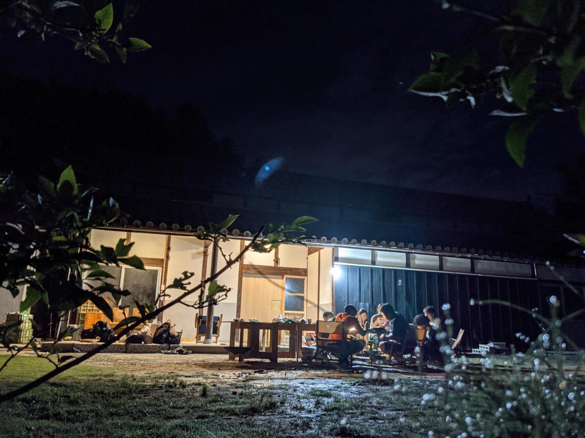 猫と図書館のある宿 草地家 Kusachike Minamiawaji Экстерьер фото