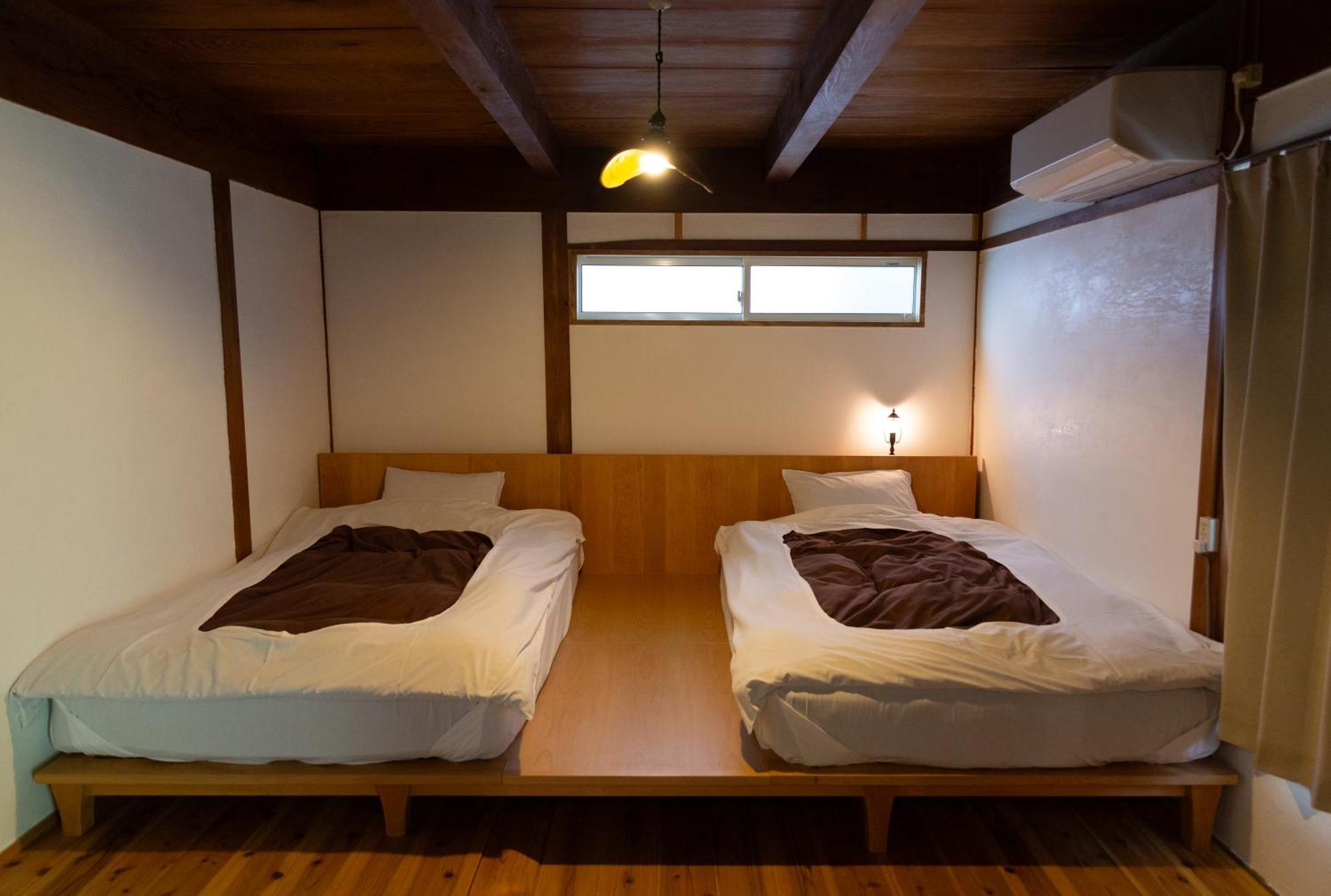 猫と図書館のある宿 草地家 Kusachike Minamiawaji Экстерьер фото